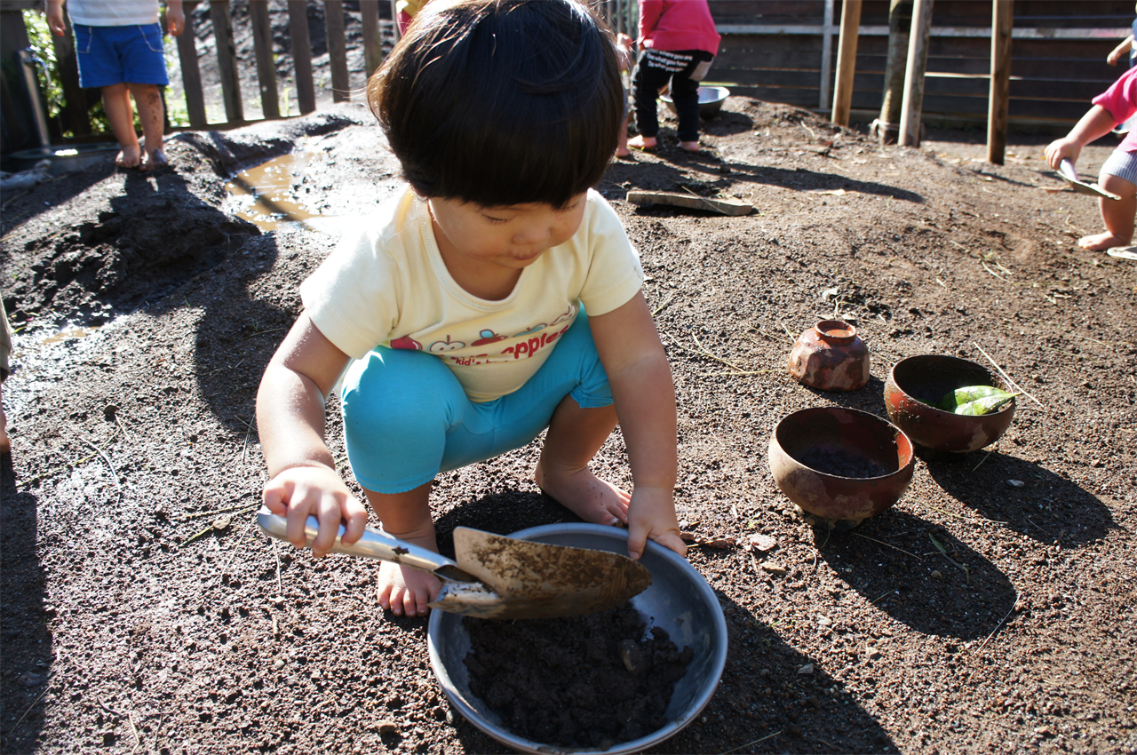 １歳児（繰り返しの遊び）