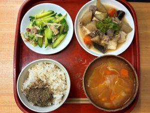 本日のお昼ご飯とおやつ(8/18)