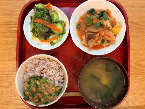 本日のお昼ご飯とおやつ(8/20)