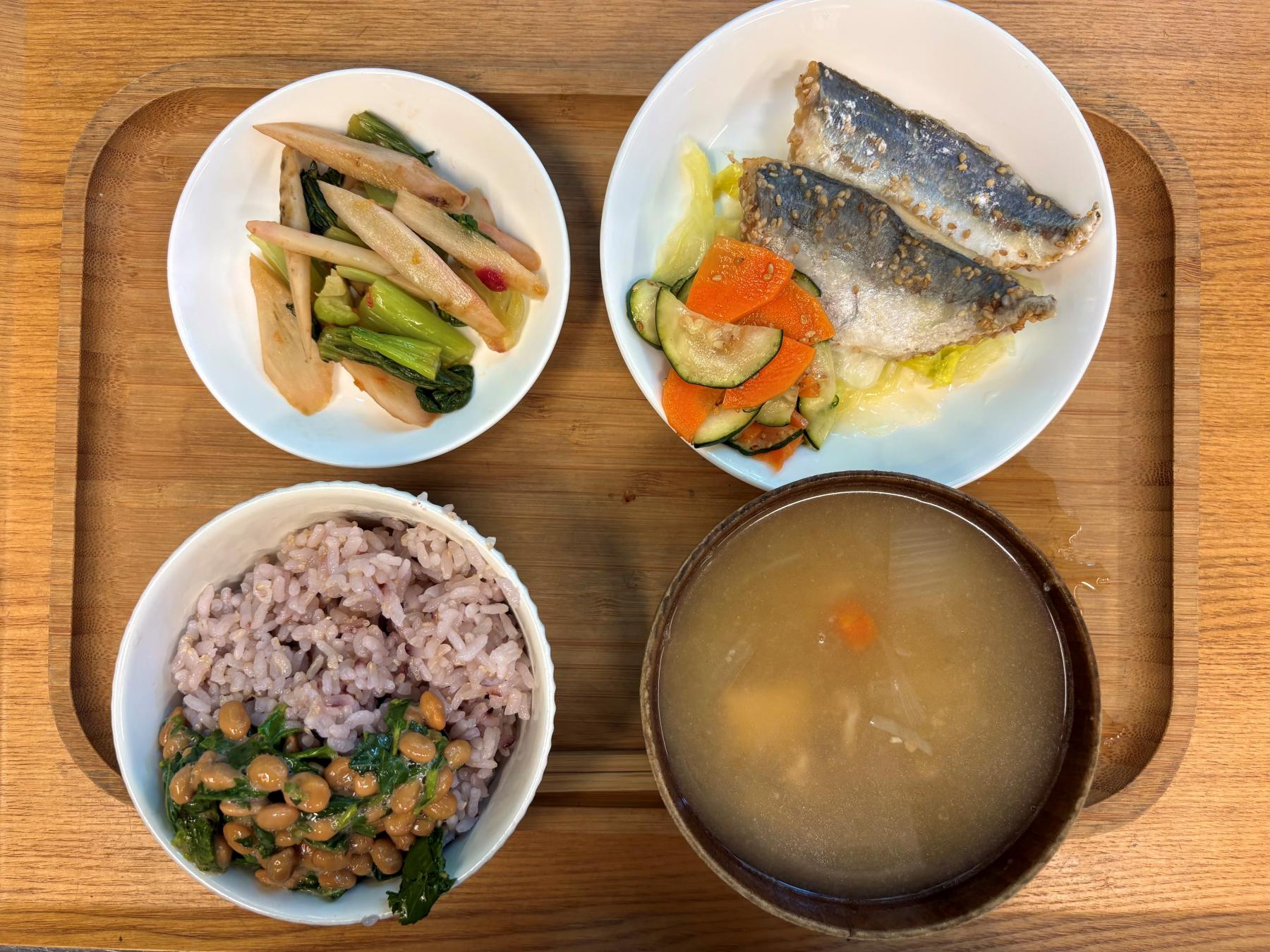 本日のお昼ご飯とおやつ(8/25)