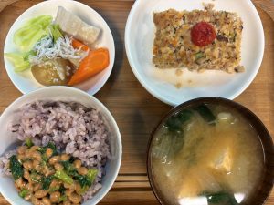 本日のお昼ご飯とおやつ(10/22)
