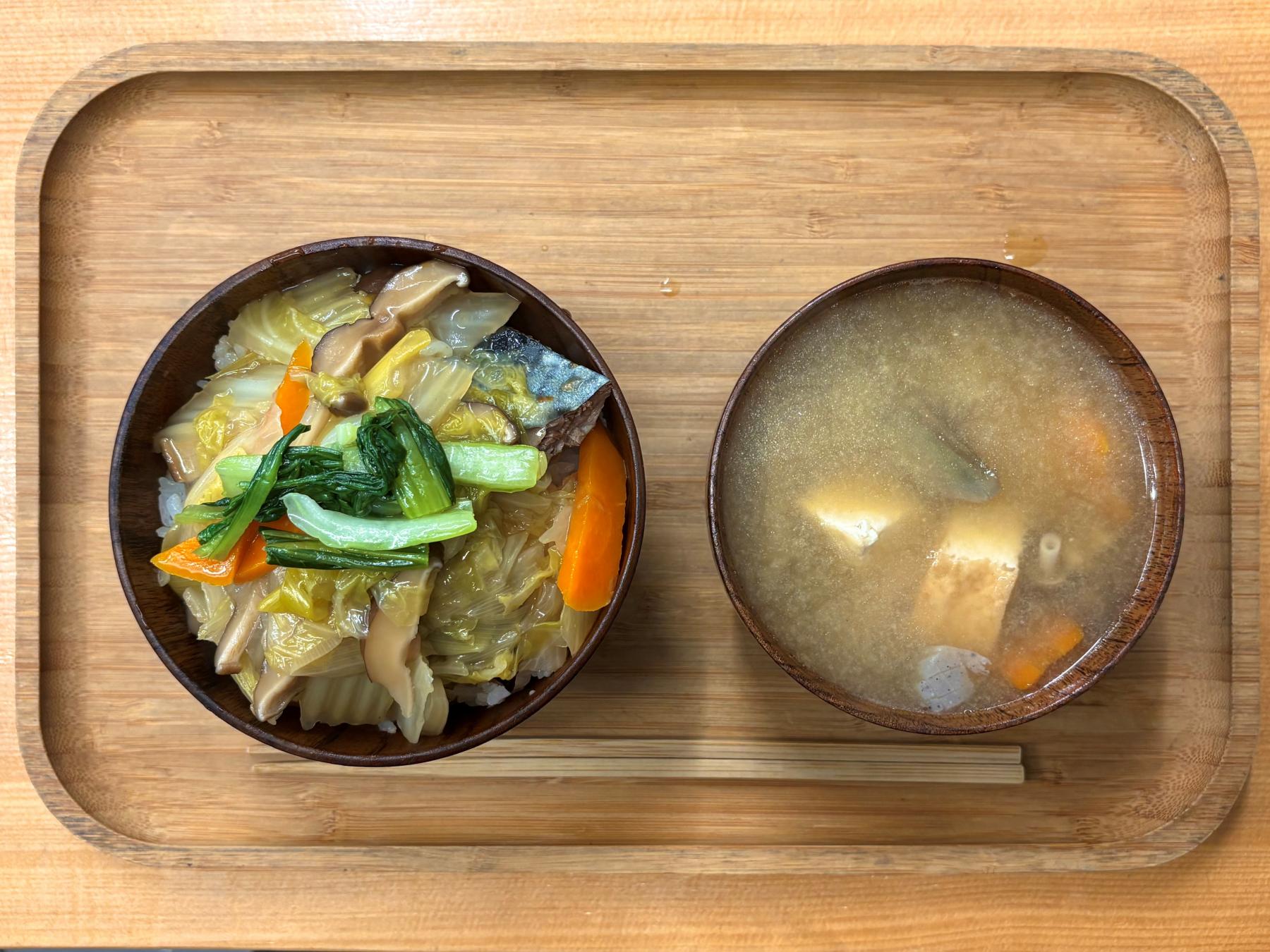 本日のお昼ご飯とおやつ(10/5)